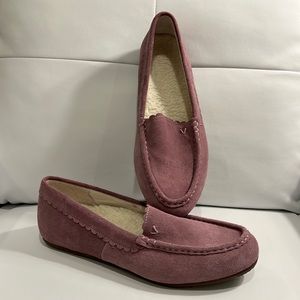 Vionic loafers. Soft and cozy, suede flats in a lovely mauve and lavender shade